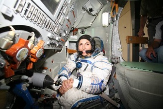 واکنش زن فضانورد ایرانی به اقدامات اخیر ترامپ