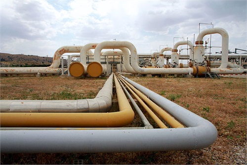 قطار توسعه صنعت گاز به پایتخت فیروزه ایران رسید