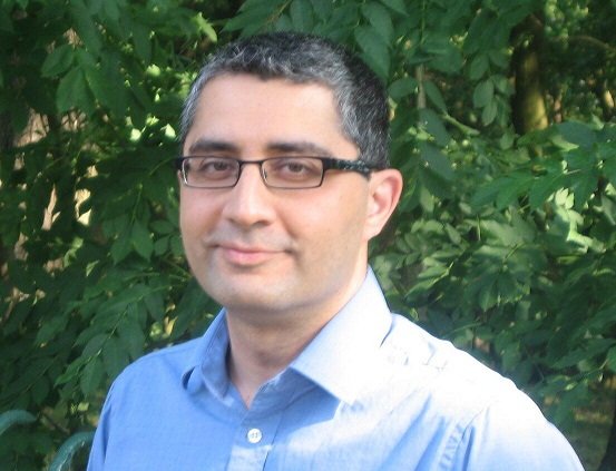 محقق ایرانی مدیر علمی فیزیک مواد زنده در موسسه 