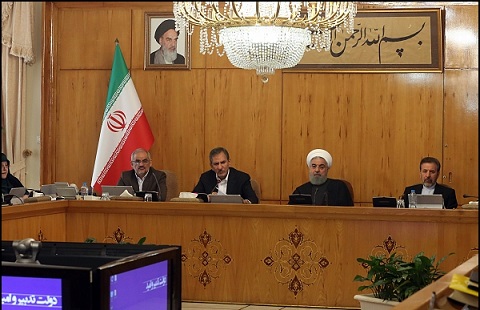 رئیس جمهور مردم ایران را به حضور باشکوه در راهپیمایی ۲۲ بهمن دعوت کرد