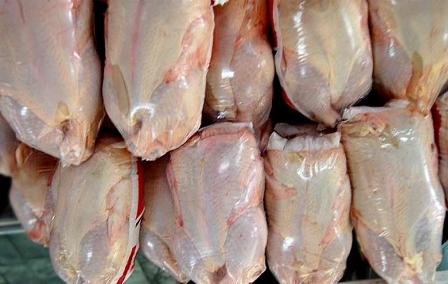 عرضه ۲۰ هزار تن گوشت مرغ 5300 تومانی در ماه رمضان