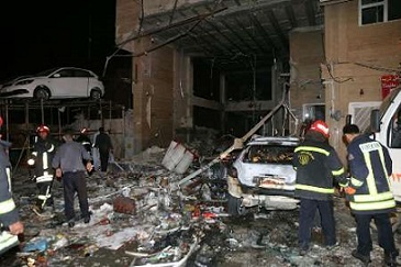 37 مجروح در انفجار یک فروشگاه در شیراز