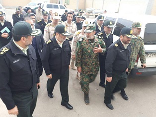 حضور فرمانده ناجا در مناطق زلزله زده استان کرمانشاه