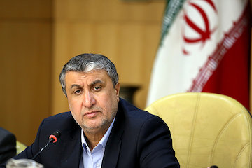 گسترش خطوط ترانزیتی ریلی و جاده‌ای بین ایران و آذربایجان
