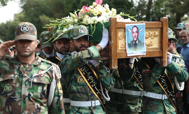 پیکر پدر توپخانه ایران در اصفهان تشییع و به خاک سپرده شد