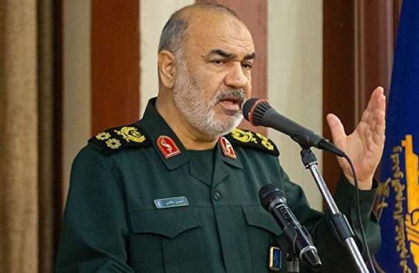 سرلشکر سلامی: سپاه با نابسامانی‌های اجتماعی کنار نمی‌آید