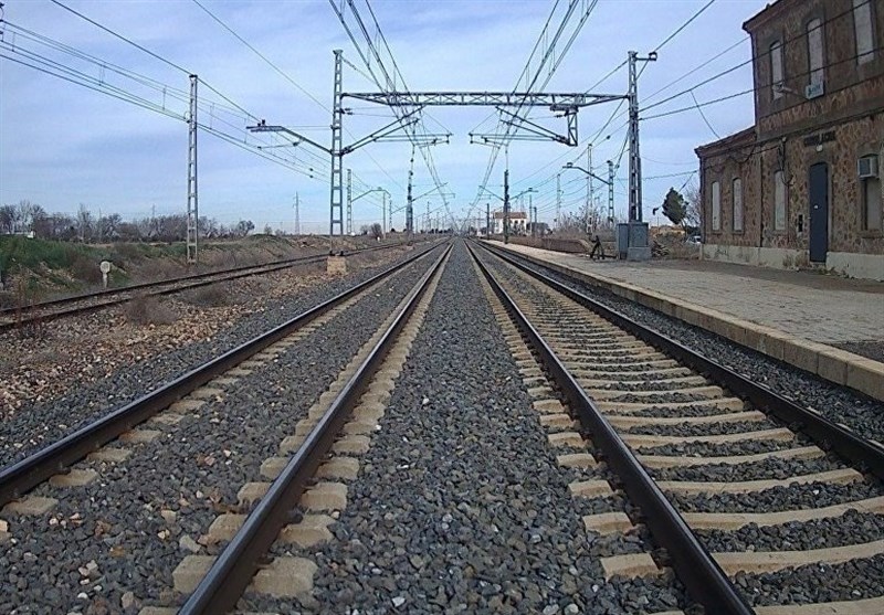 امضا پنج تفاهم‌نامه همکاری بین شرکت راه آهن و بخش دولتی و خصوصی