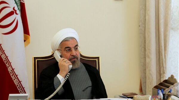 روحانی: ساز وکار عرضه سهام بنگاههای دولتی در بورس تسریع شود