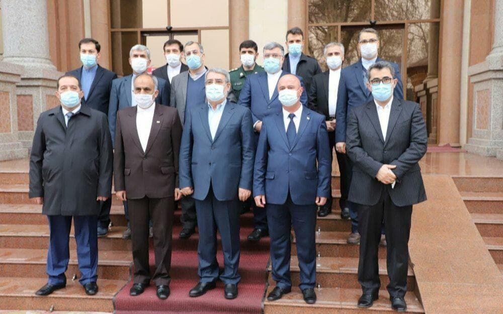 وزیر کشور در راس هیاتی وارد دوشنبه پایتخت تاجیکستان شد