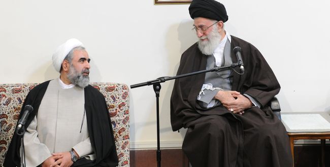 رهبر انقلاب اسلامی درگذشت حجت‌الاسلام حسینیان را تسلیت گفتند