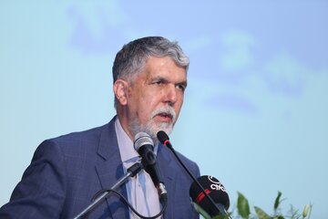 وزیر فرهنگ و ارشاد اسلامی درگذشت خسرو آواز ایران را تسلیت گفت