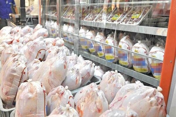 قیمت مرغ تا ۱۰ روز آینده تعدیل می‌شود