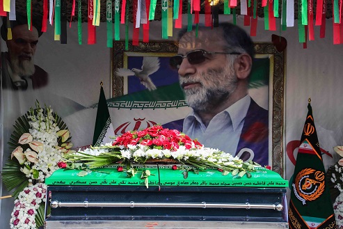 مراسم تشییع پیکر شهید فخری‌زاده در تهران آغازشد