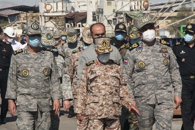 بازدید سردار رشید و امیر موسوی از مناطق یکم و دوم نیروی دریایی ارتش
