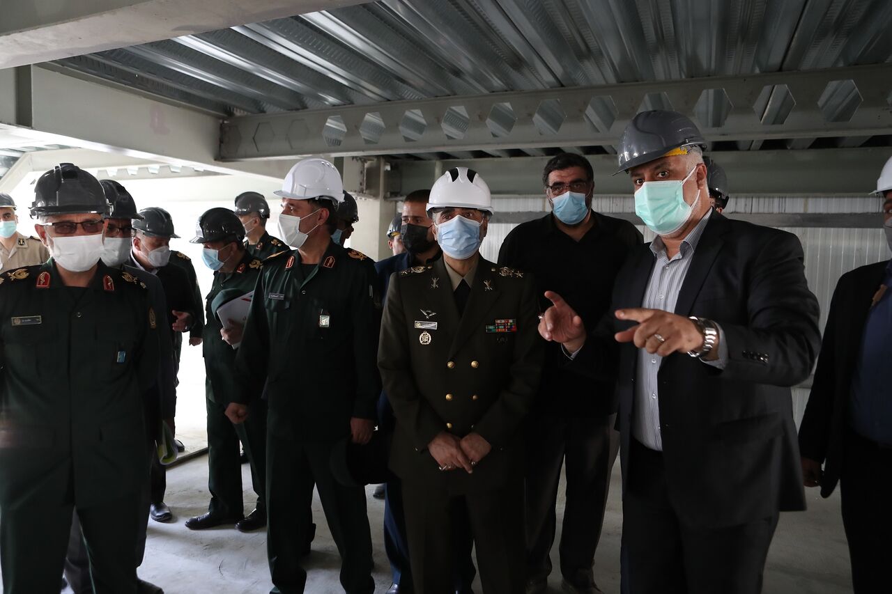وزیر دفاع: واکسن فخرا در سبد واکسیناسیون عمومی قرار می گیرد