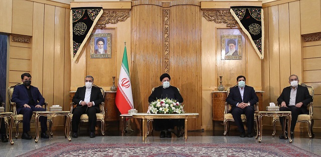 رییسی: اولویت نخست جمهوری اسلامی ارتباط با کشورهای منطقه است