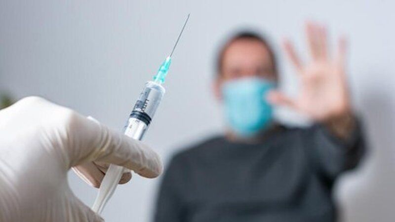 رییس سازمان غذا و دارو شایعه معتبر نبودن واکسن سینوفارم را تکذیب کرد