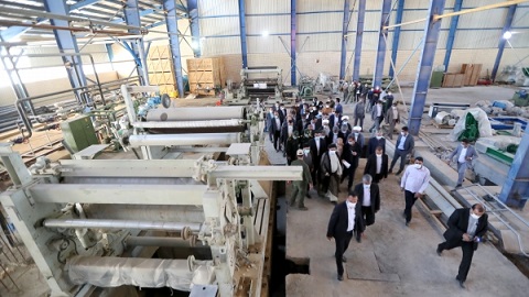 تاکید رئیس حمهور بر ضرورت خودکفایی در تولید کاغذ