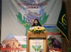 تولید صنایع خانگی،دستی و خرد روستاها و عشایر در دست زنان است