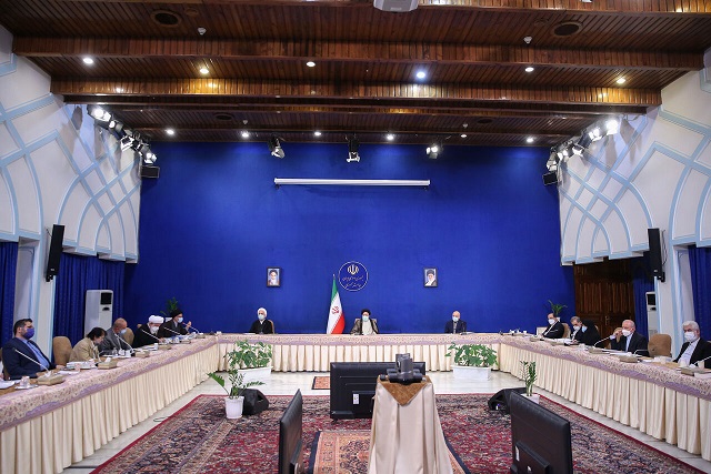 رئیس جمهور بر لازم‌الاجرا بودن مصوبات شورای انقلاب فرهنگی تاکید کرد