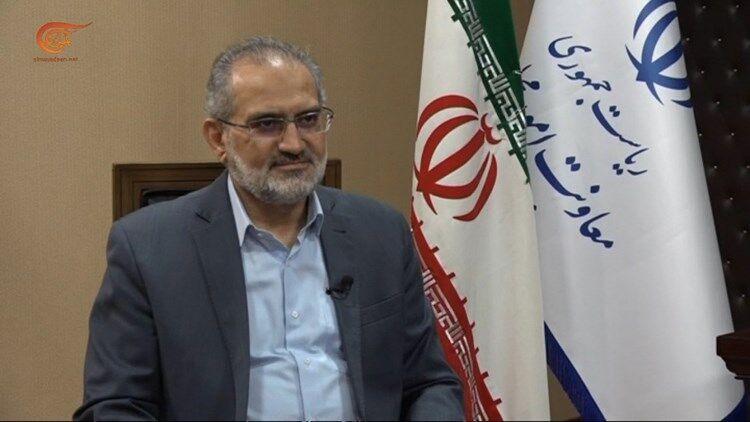 حسینی: دولت جلوی حقوق‌های نجومی را خواهد گرفت