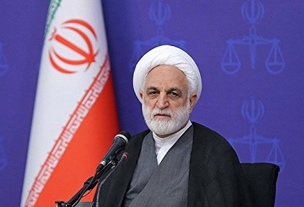 ادای احترام رئیس قوه‌قضاییه به سردار دلها در بدو ورود به استان کرمان