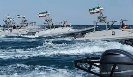 پایان موفقیت آمیز رزمایش نیروی دریایی سپاه در خلیج فارس