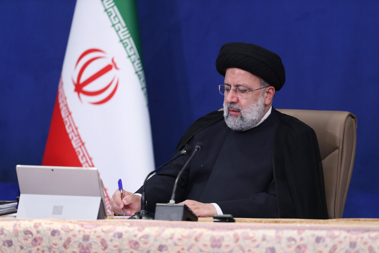 رییس جمهور سند تحول شورای عالی انقلاب فرهنگی را ابلاغ کرد