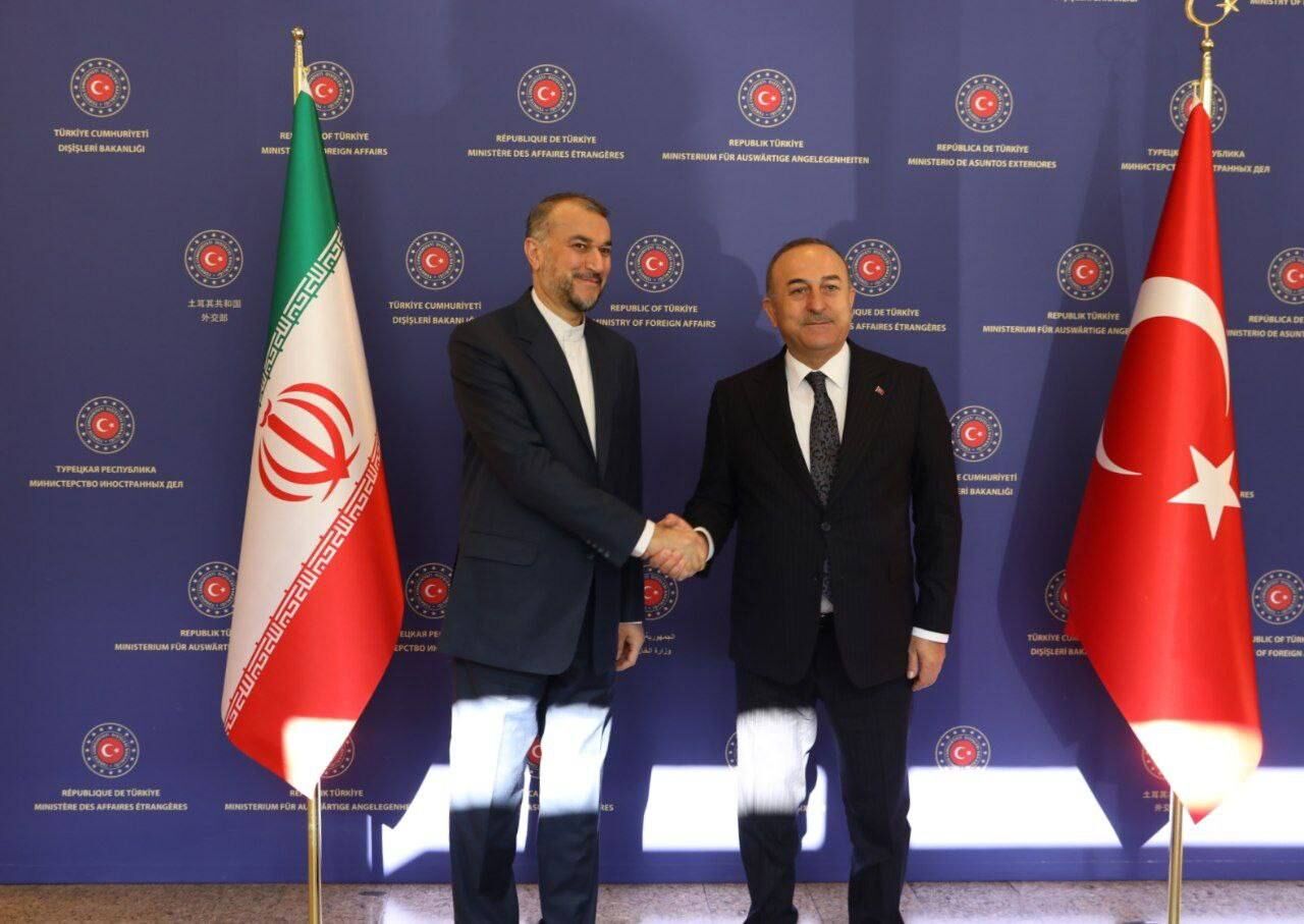 دیدار و گفتگوی وزرای خارجه ایران و ترکیه