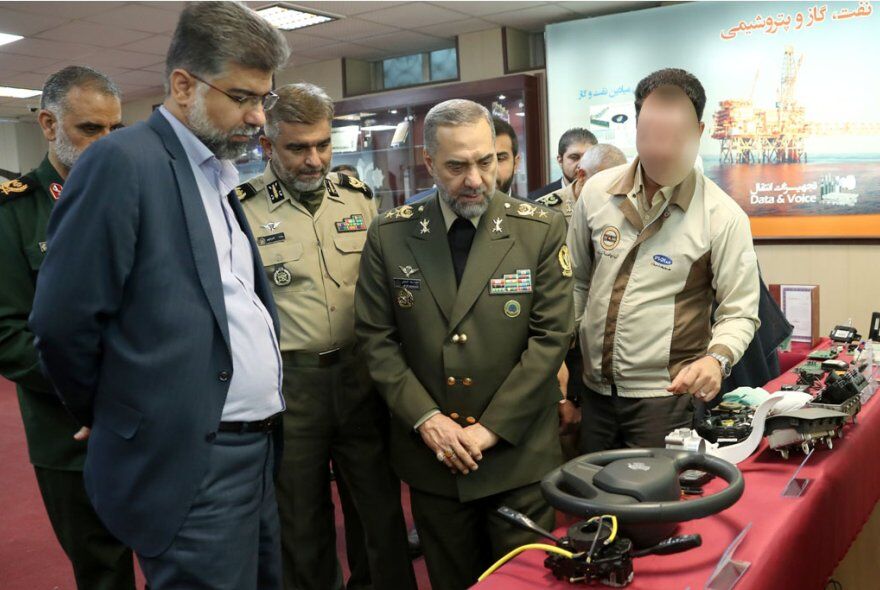 وزیر دفاع: صنایع الکترونیک ایران یک صنعت در تراز جهانی است