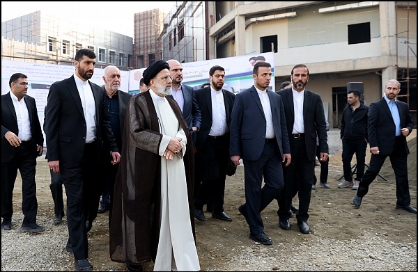 رئیس‌جمهور از بیمارستان ۴۰۰ تختخوابی درحال ساخت اسلامشهر بازدید کرد