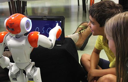 ابداع رباتی برای کمک به دانش آموزان دارای اختلال یادگیری