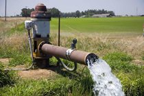 منابع آبی کشور پاسخگوی مصارف موجود نیست
