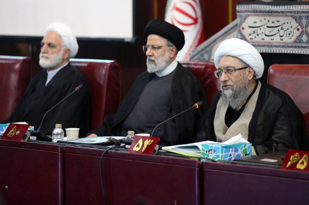 انتقاد رییس مجمع تشخیص مصلحت نظام ازاظهارات برخی نمایندگان مجلس