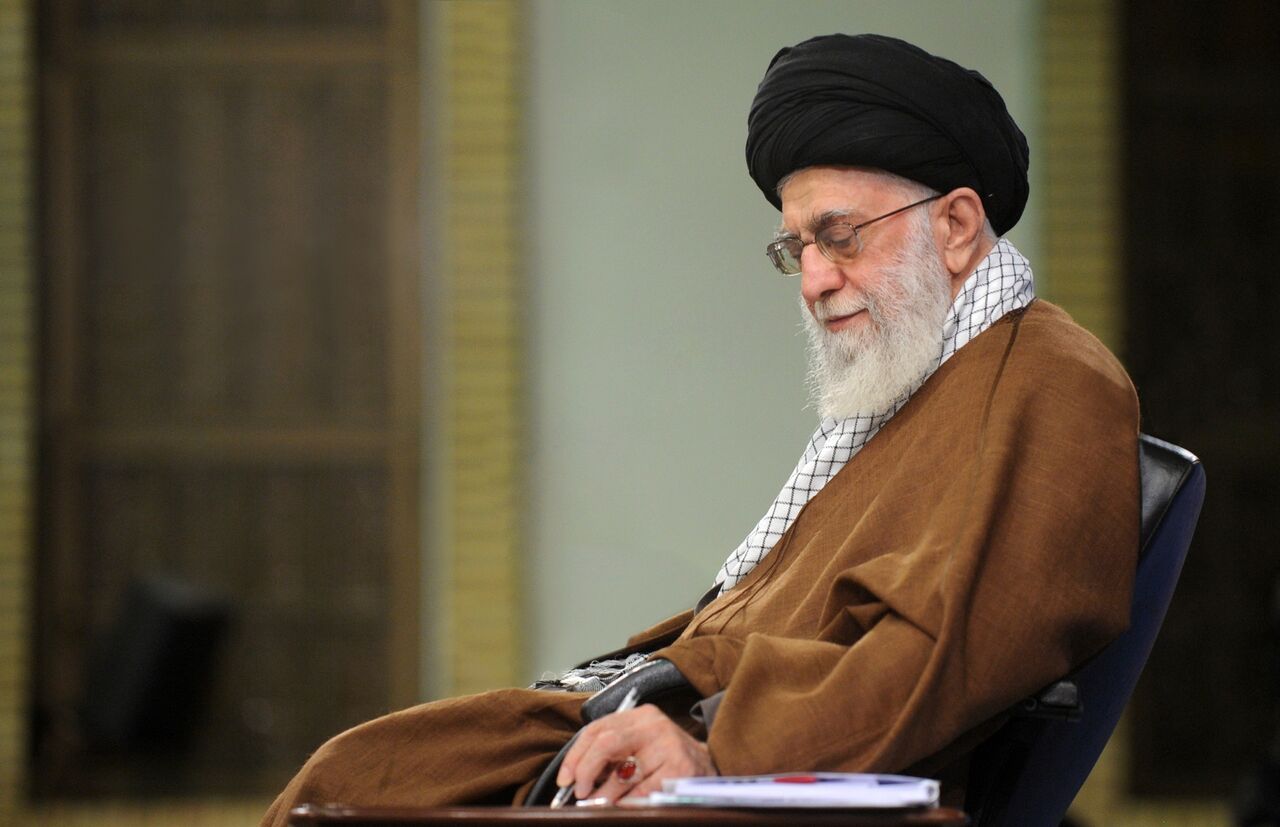 رهبر انقلاب در حکمی حجت‌الاسلام اجاق‌نژاد را به تولیت مسجد جمکران منصوب کردند