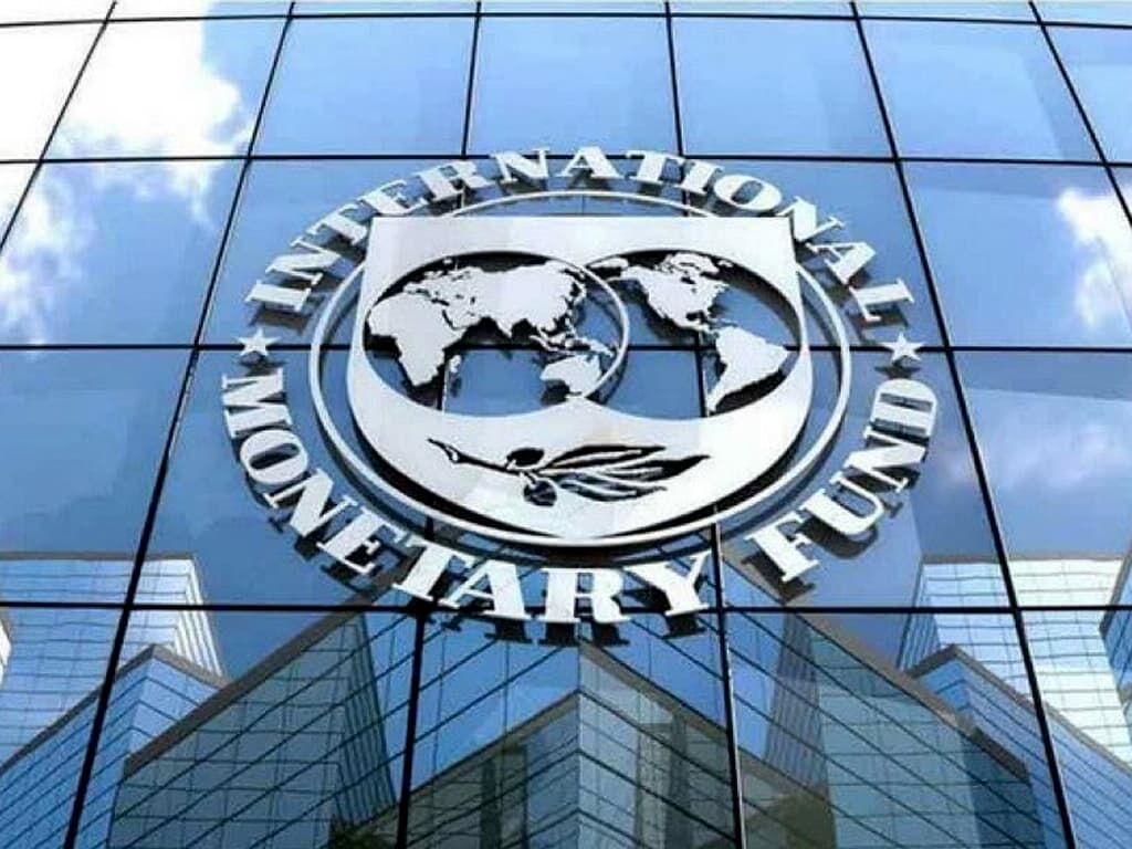 صندوق بین المللی پول: مهار رشد نقدینگی در دولت سیزدهم
