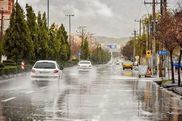 رگبار و رعد و برق در سواحل خزر و ارتفاعات البرز مرکزی و شرقی