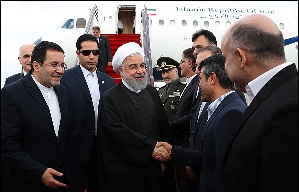 روحانی وارد باکو شد