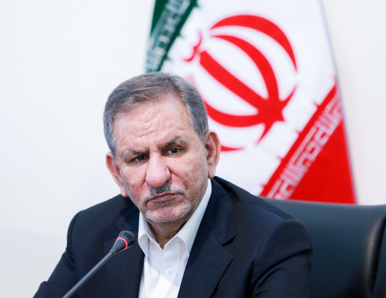 توسعه علمی، راه برون رفت از تنگنا‌ها و بحران‌ها