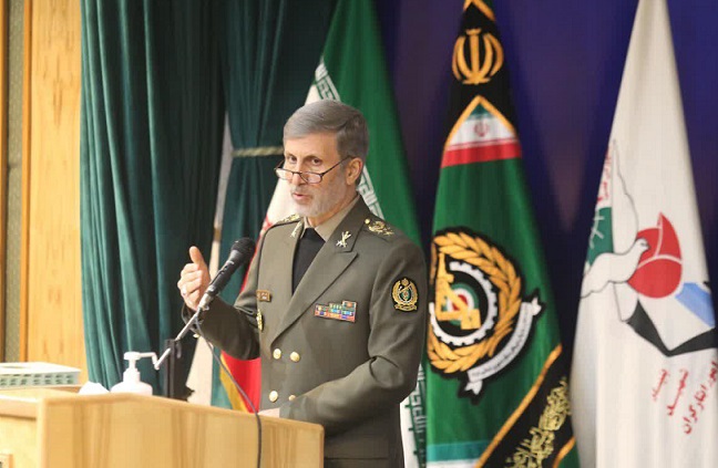 ملتی که فرهنگ شهادت داشته باشد سلطه پذیر نیست