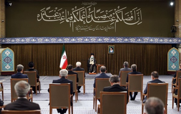 رییسجمهوری و اعضای هیات دولت با رهبر انقلاب اسلامی دیدار کردند