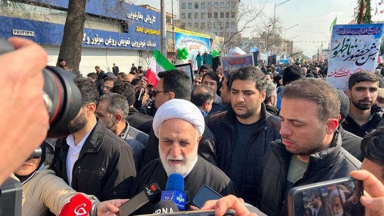 شیاطین و در رأس آنها آمریکایی‌ها، از پشتیبانی مردمی از انقلاب اسلامی واهمه دارند