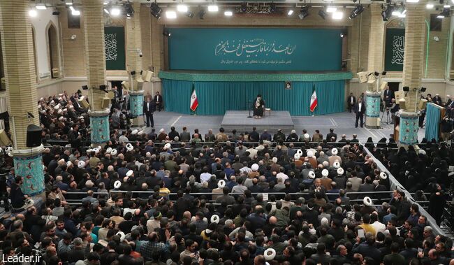 مردم استان آذربایجان شرقی با رهبر انقلاب دیدار کردند