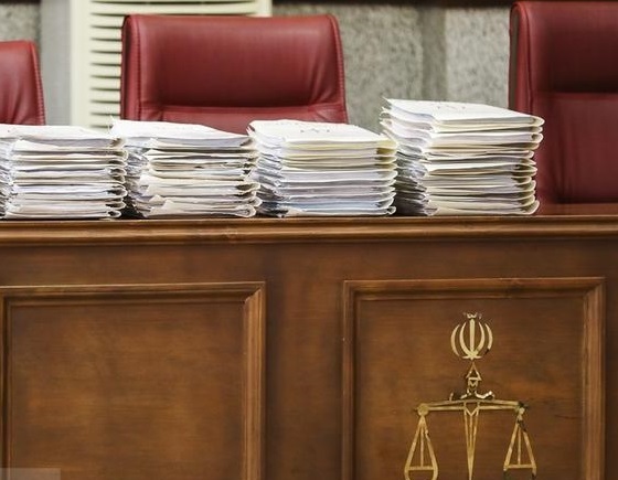 گندم، شکر و برنج معطل ارز بودند، اما ساداتی‌نژاد ارز را به گروه دبش تخصیص می‌داد
