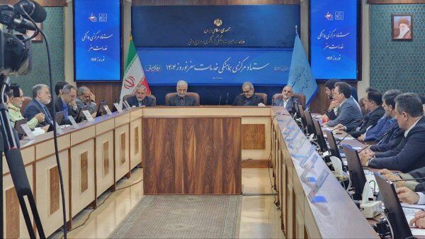 حضور دکتر پزشکیان در ستاد مرکزی هماهنگی خدمات سفر نوروز ۱۴۰۴