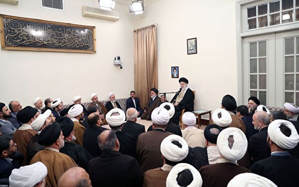 رهبر انقلاب: حوزه علمیه وامدار آیتالله جوادی آملی است