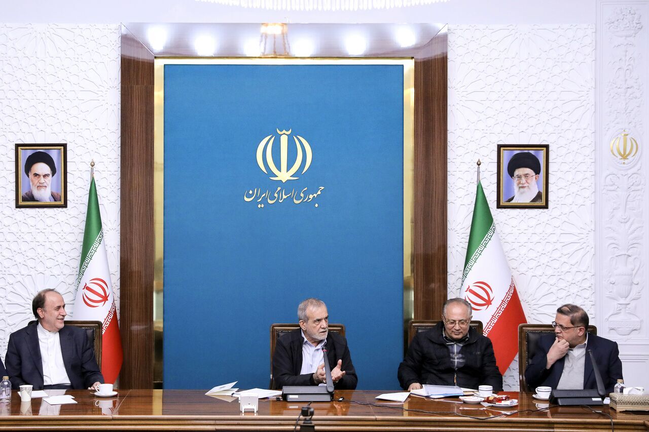 پزشکیان:  تغییر آدم‌ها مشکلی را حل نمی‌کند