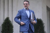 جا‌به‌جایی ساعت رسمی 1500مگاوات صرفه جویی در مصرف برق به همراه دارد