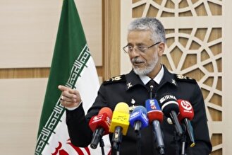 دریادار سیاری: با نوسازی و بهسازی تجهیزات دفاعی باید خود را برای آینده آماده کنیم