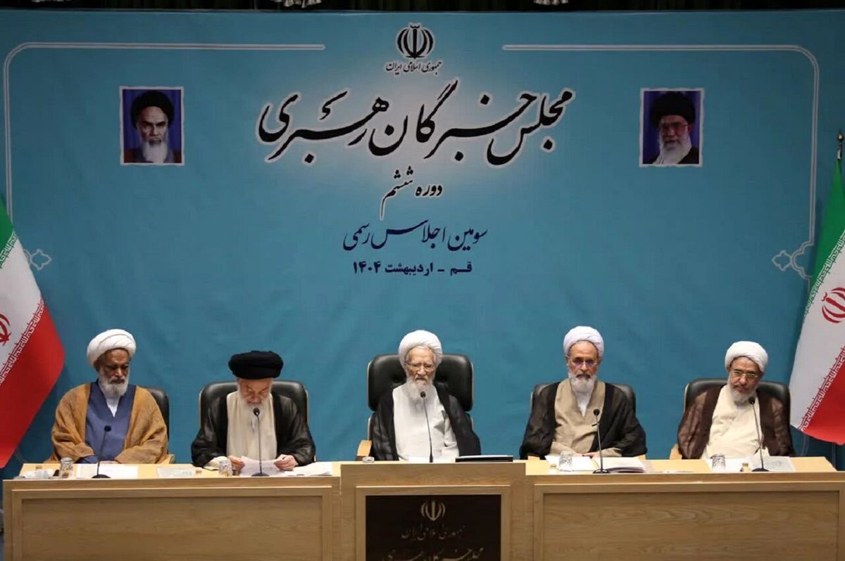 انتقاد رئیس مجلس خبرگان از فشار تورم بر معیشت مردم